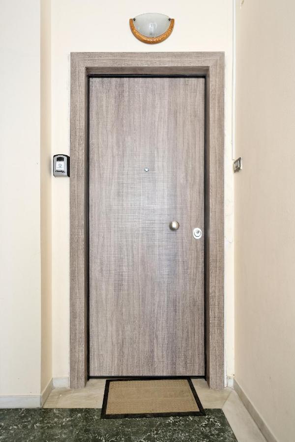 Glyfada Breeze Apartments Athen Exterior foto
